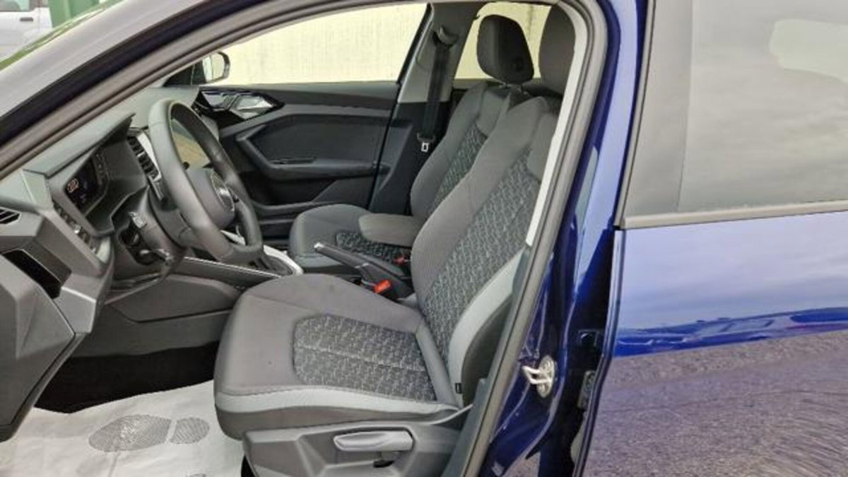 Audi A1 Sportback 30 TFSI S tronic Identity Black (7)