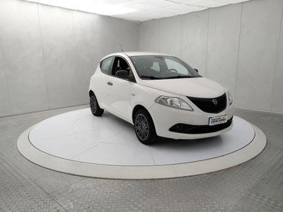 Lancia Ypsilon 1.2 69 CV 5 porte GPL Ecochic Elefantino Blu usata