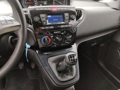 Lancia Ypsilon 1.2 69 CV 5 porte GPL Ecochic Elefantino Blu (14)