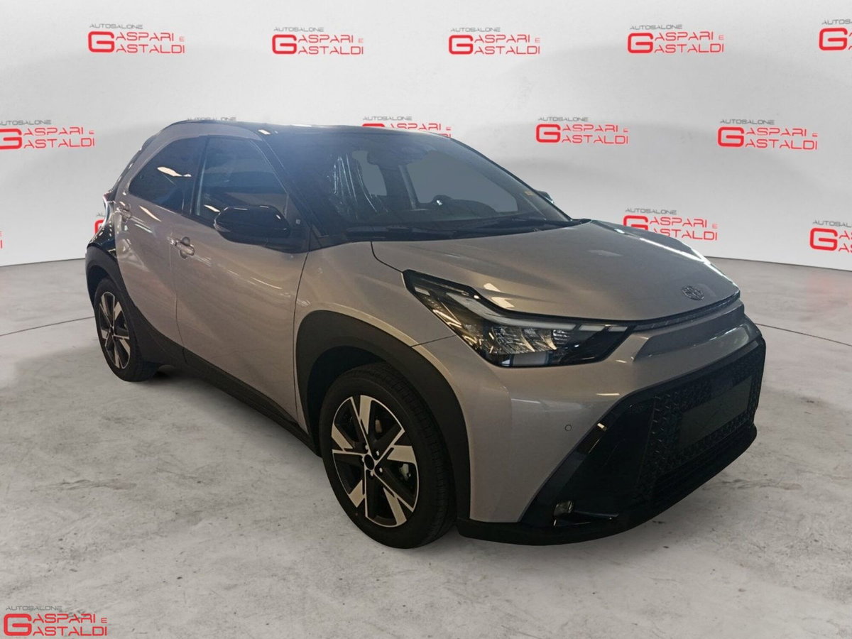 Toyota Aygo X 1.5 hybrid Icon e-cvt (2)