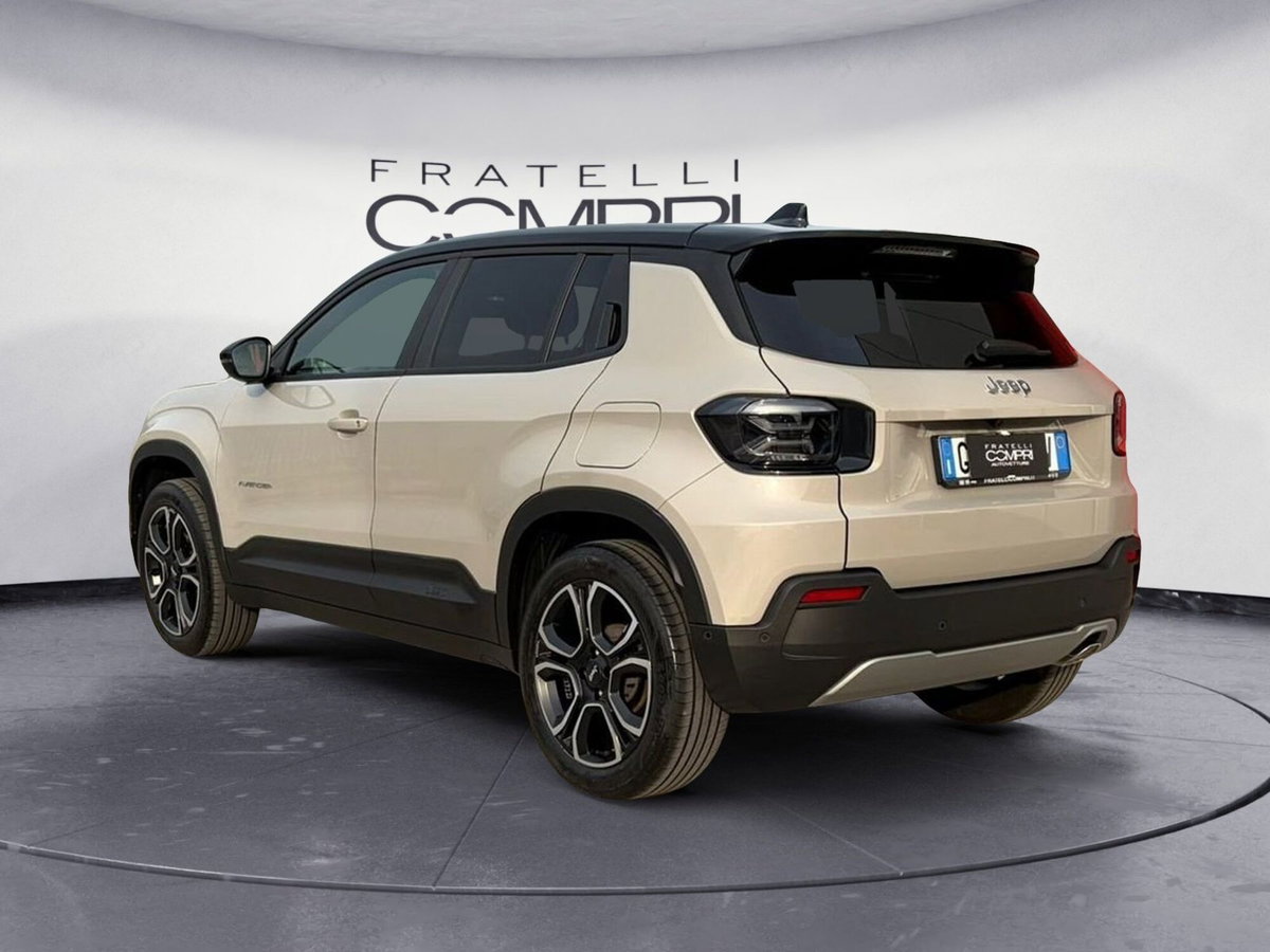 Jeep Avenger 1.2 turbo e-hybrid mhev Summit fwd 110cv edct6 (4)