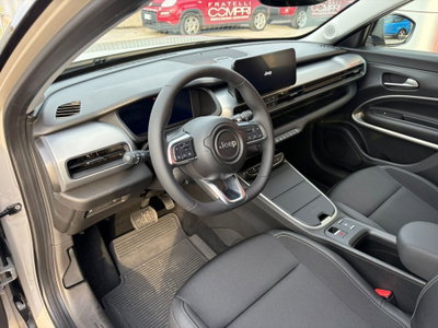 Jeep Avenger 1.2 turbo e-hybrid mhev Summit fwd 110cv edct6 (7)