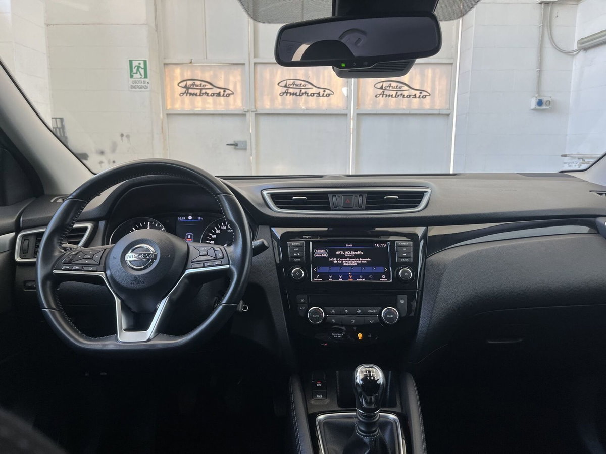 Nissan Qashqai 1.5 dCi 115 CV DCT Visia (9)