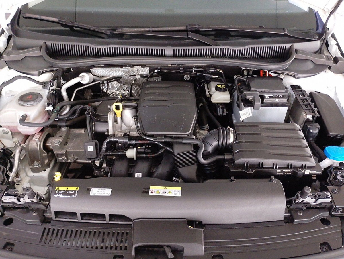 Volkswagen Polo 1.0 EVO (13)
