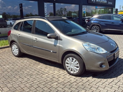 Renault Clio SporTour 1.2 16V SporTour Confort (2)