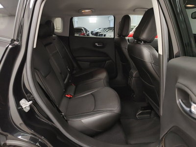 Jeep Compass 1.3 T4 190CV PHEV AT6 4xe Limited (7)