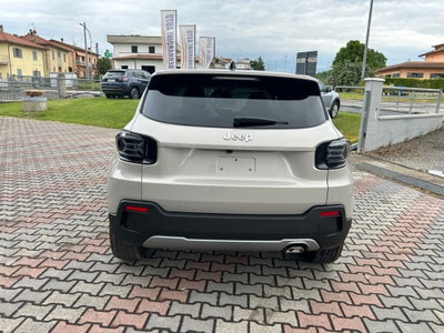 Jeep Avenger 1.2 turbo e-hybrid mhev Summit fwd 110cv edct6 (3)