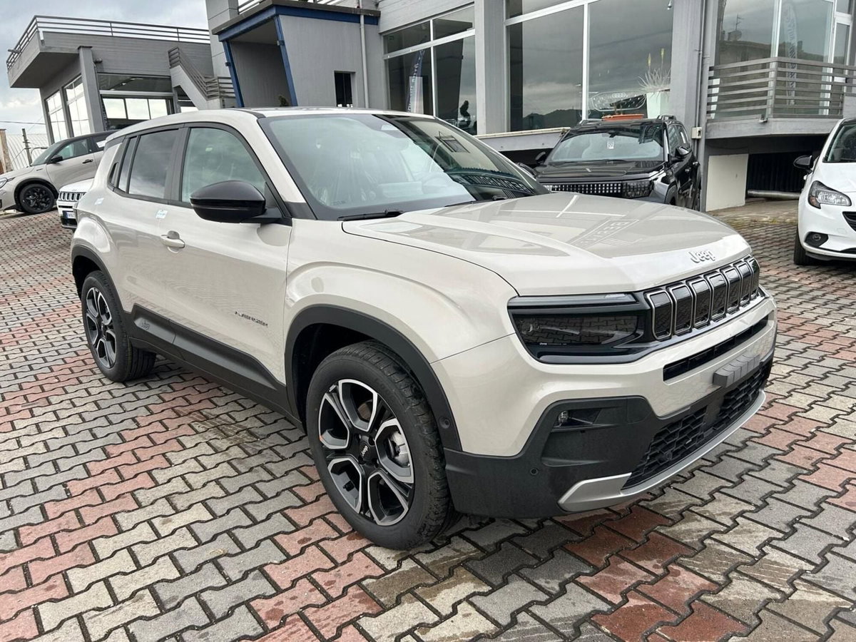 Jeep Avenger 1.2 turbo e-hybrid mhev Summit fwd 110cv edct6 (6)