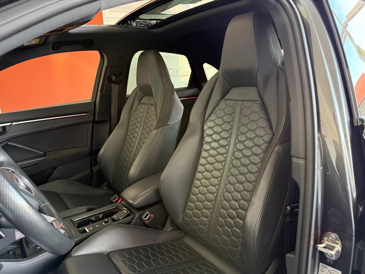 Audi RS Q3 Sportback 2.5 quattro s-tronic (14)