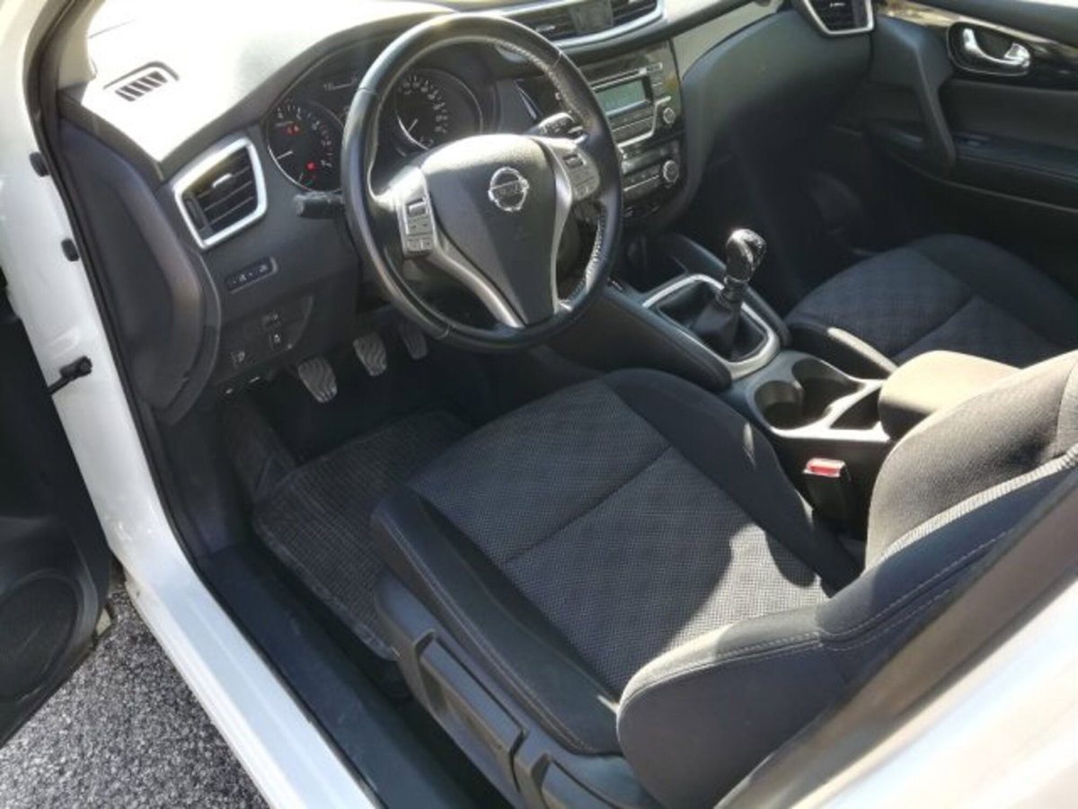 Nissan Qashqai 1.2 DIG-T Acenta (8)