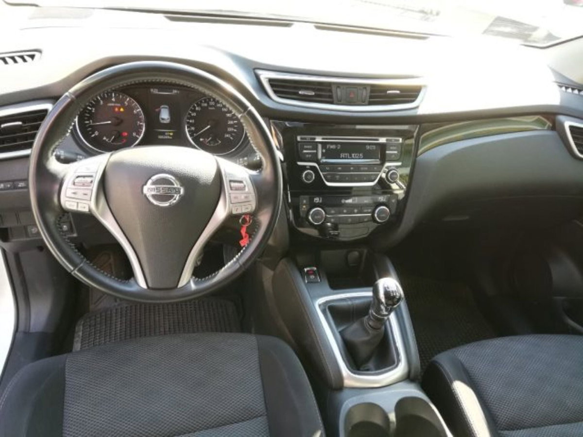 Nissan Qashqai 1.2 DIG-T Acenta (9)
