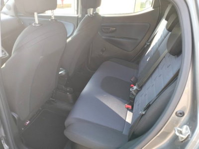 Lancia Ypsilon 1.0 FireFly 5 porte S&S Hybrid Ecochic A. Ferretti (8)