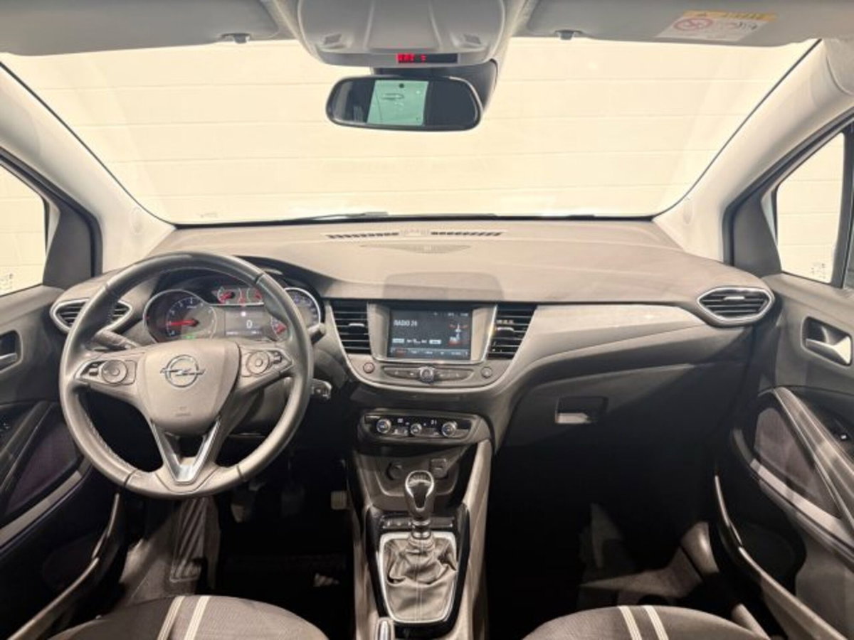Opel Crossland 1.5 ecotec Elegance 110cv (10)