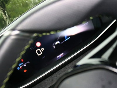 Peugeot 208 51 kWh GT (12)