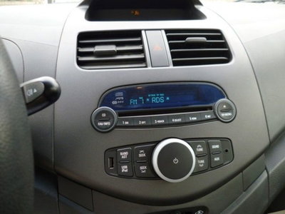Chevrolet Spark 1.0 LS Plus (9)