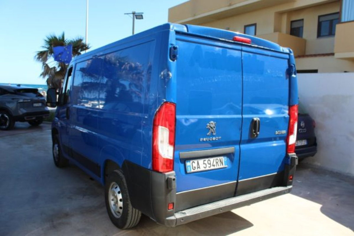 Peugeot Boxer Furgone 330 2.2 BlueHDi 140 S&S PC-TN Furgone Premium (3)