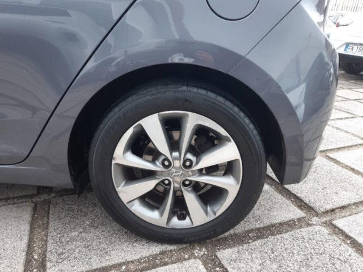 Hyundai i20 1.2 84 CV 5 porte Comfort (17)