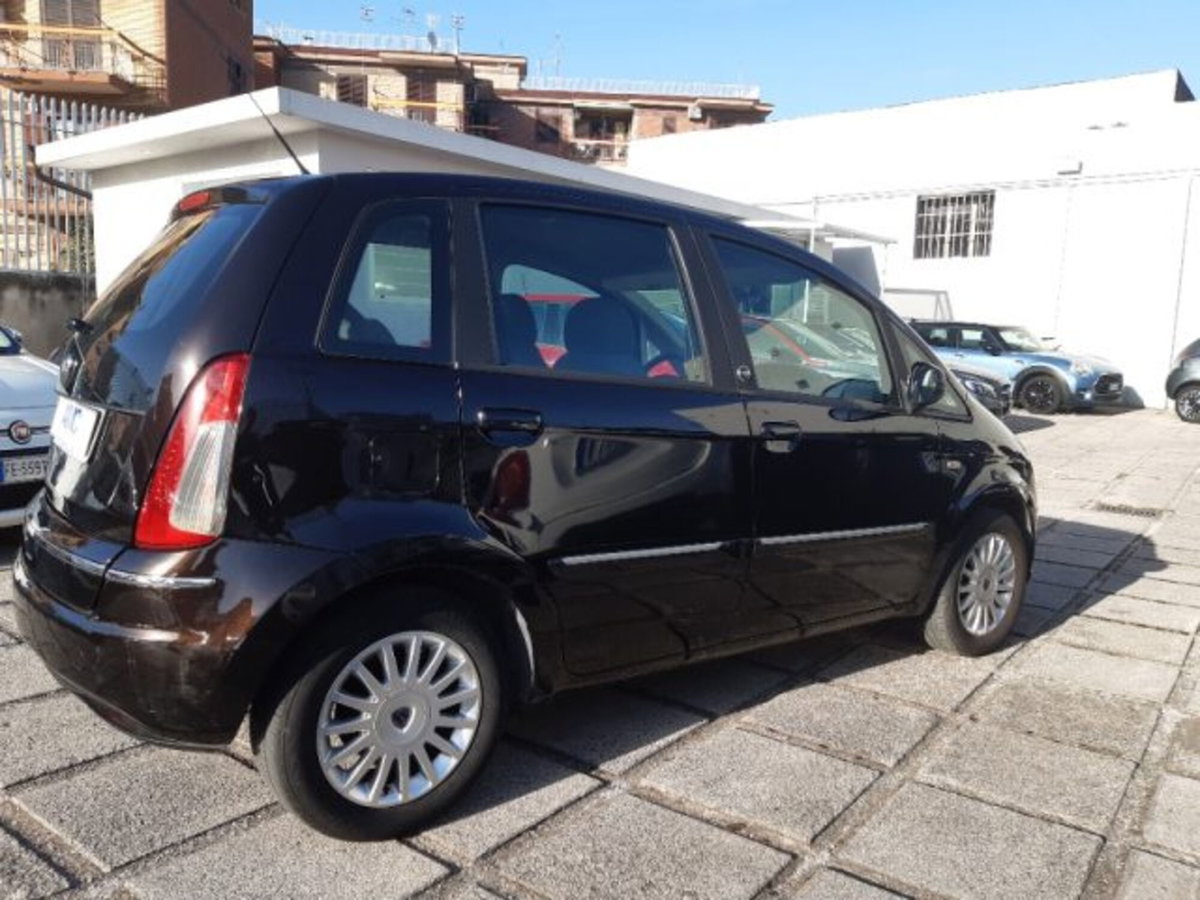Lancia Musa 1.4 8V Ecochic (GPL) Gold (3)