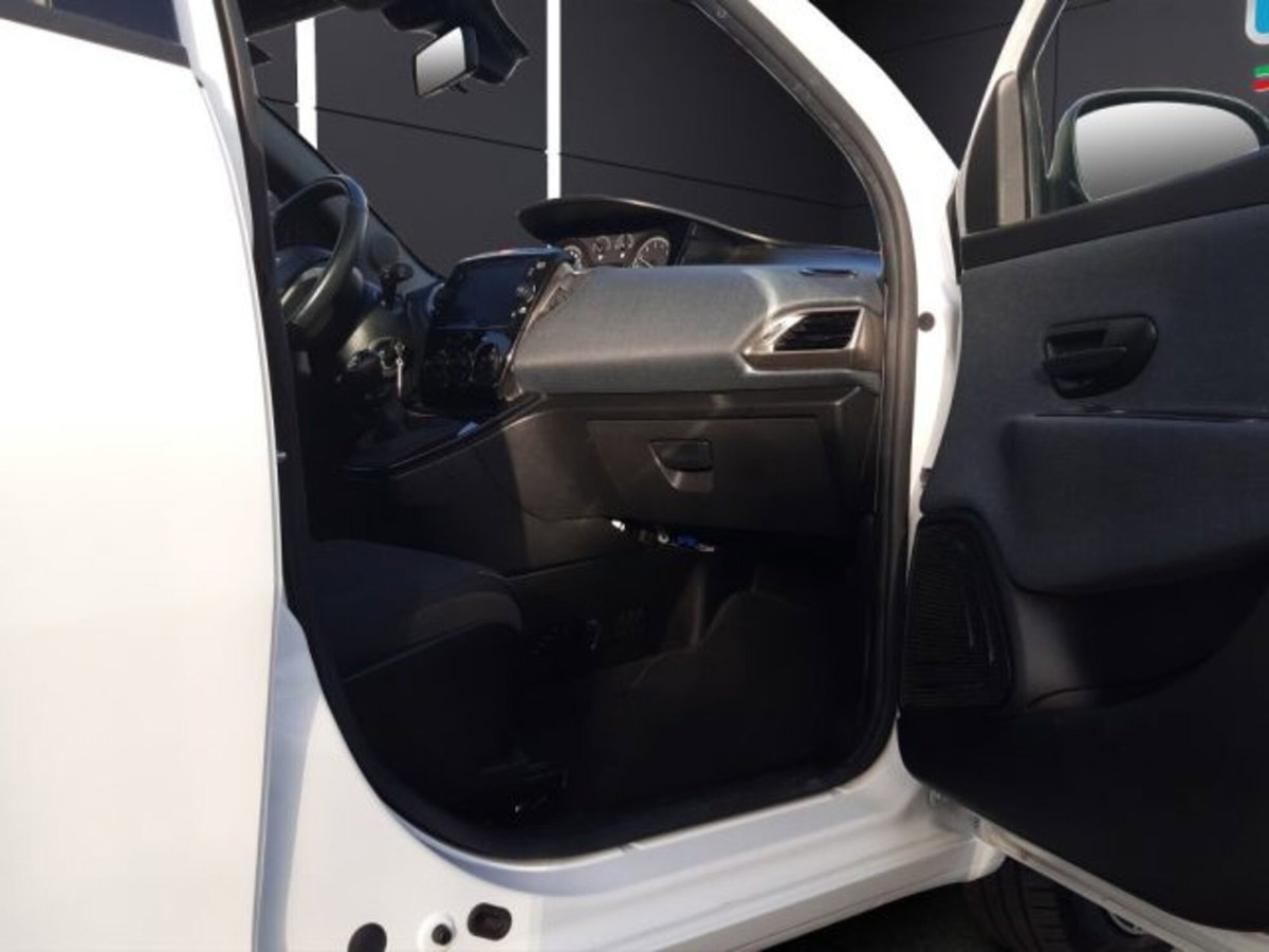 Lancia Ypsilon 1.0 FireFly 5 porte S&S Hybrid Alberta Ferretti (19)