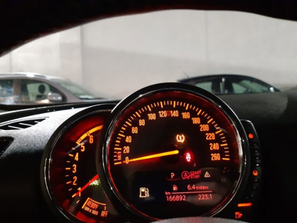 MINI Mini Clubman 2.0 Cooper D Hype Clubman (7)