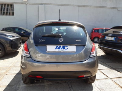 Lancia Ypsilon 1.0 FireFly 5 porte S&S Hybrid Alberta Ferretti (4)