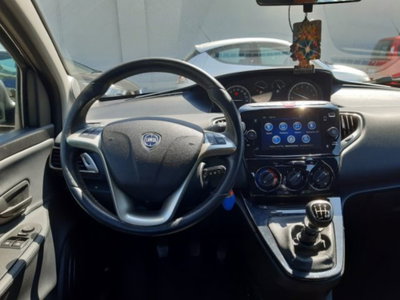 Lancia Ypsilon 1.0 FireFly 5 porte S&S Hybrid Alberta Ferretti (6)