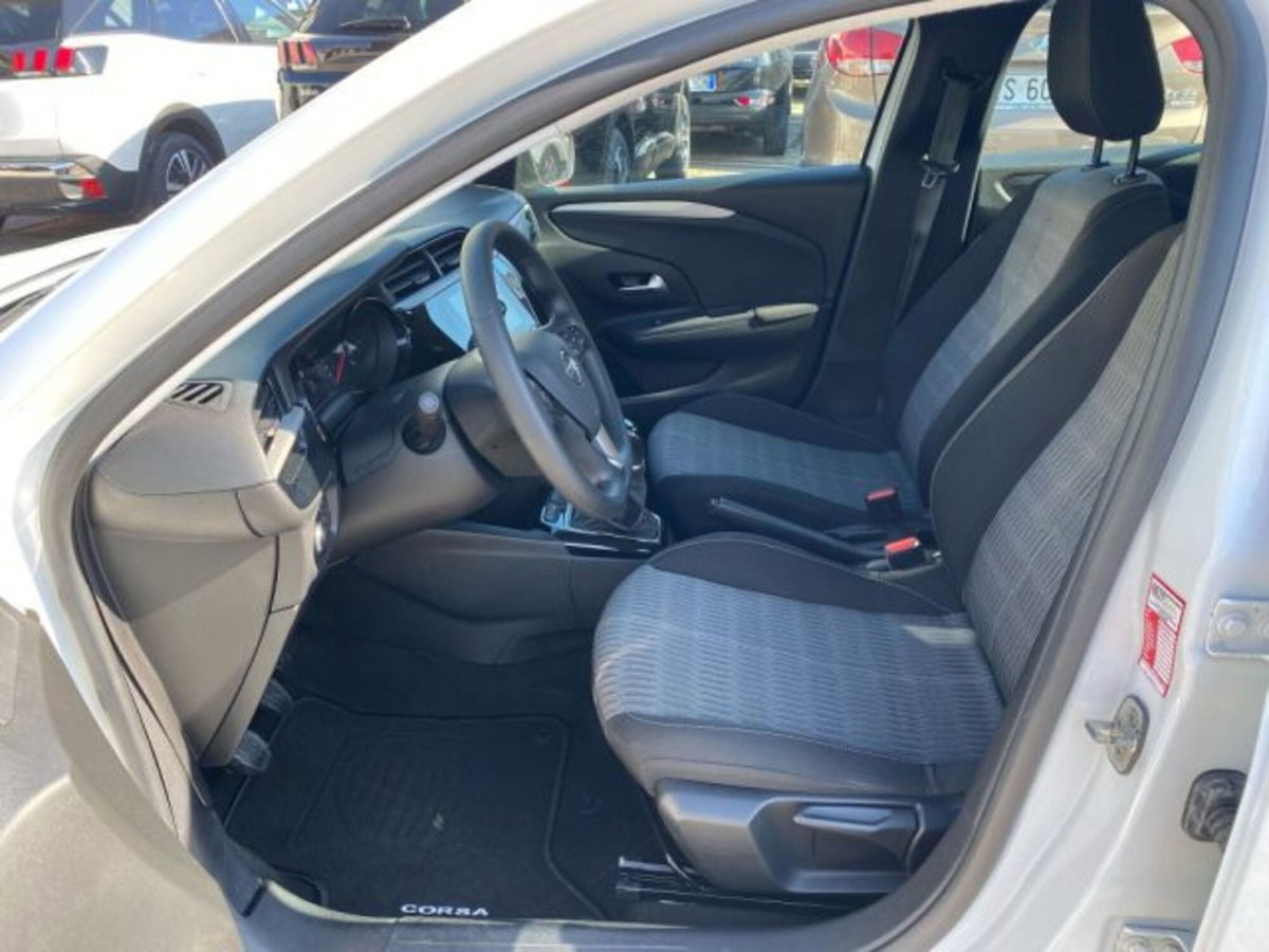 Opel Corsa 1.2 Edition (19)
