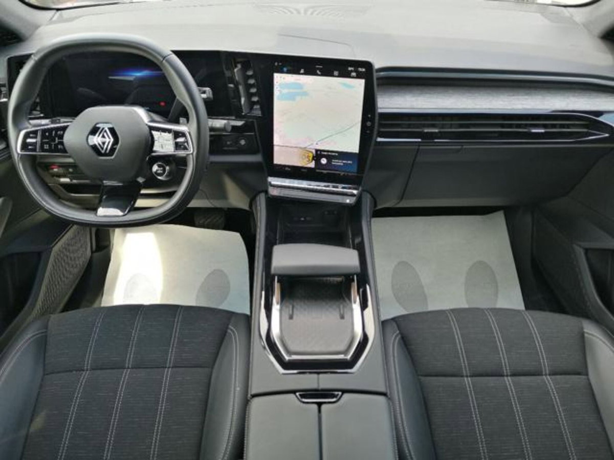 Renault Austral 1.3 mild hybrid Techno 160cv auto (13)
