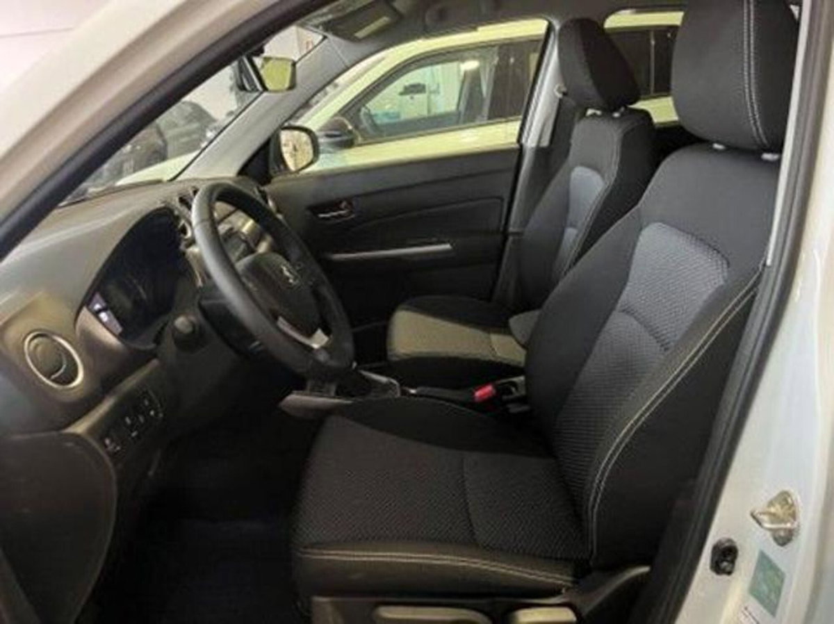 Suzuki Vitara 1.4 Hybrid Easy Cool (4)