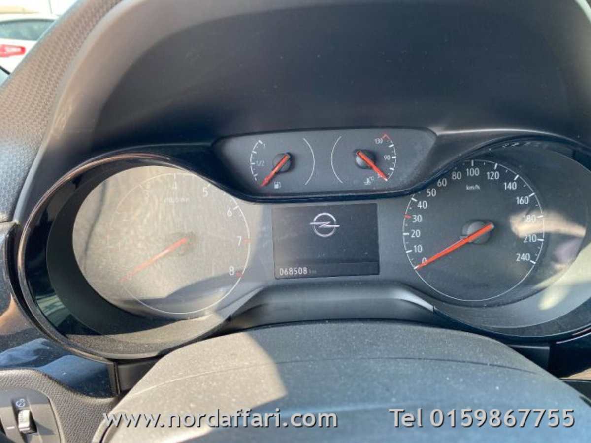 Opel Corsa 1.2 Edition (10)