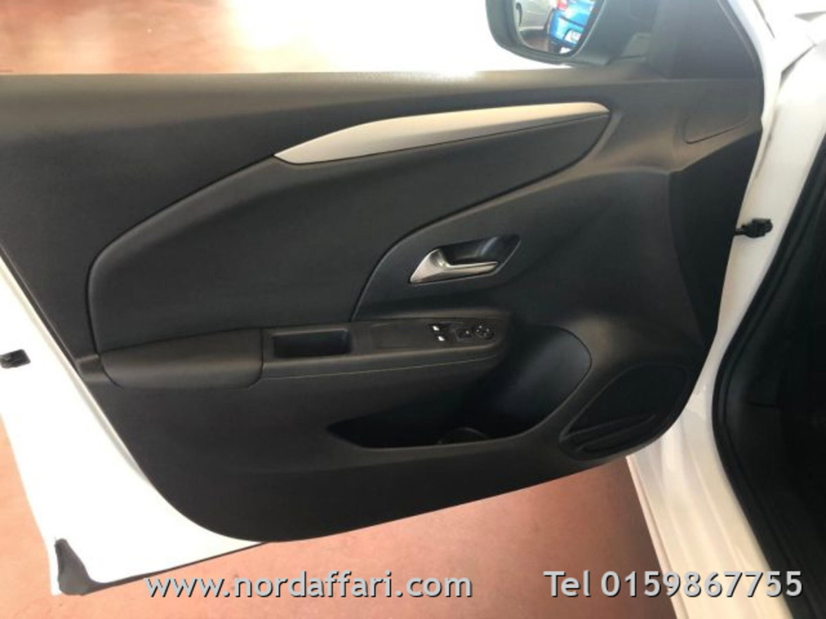 Opel Corsa 1.2 Edition (17)