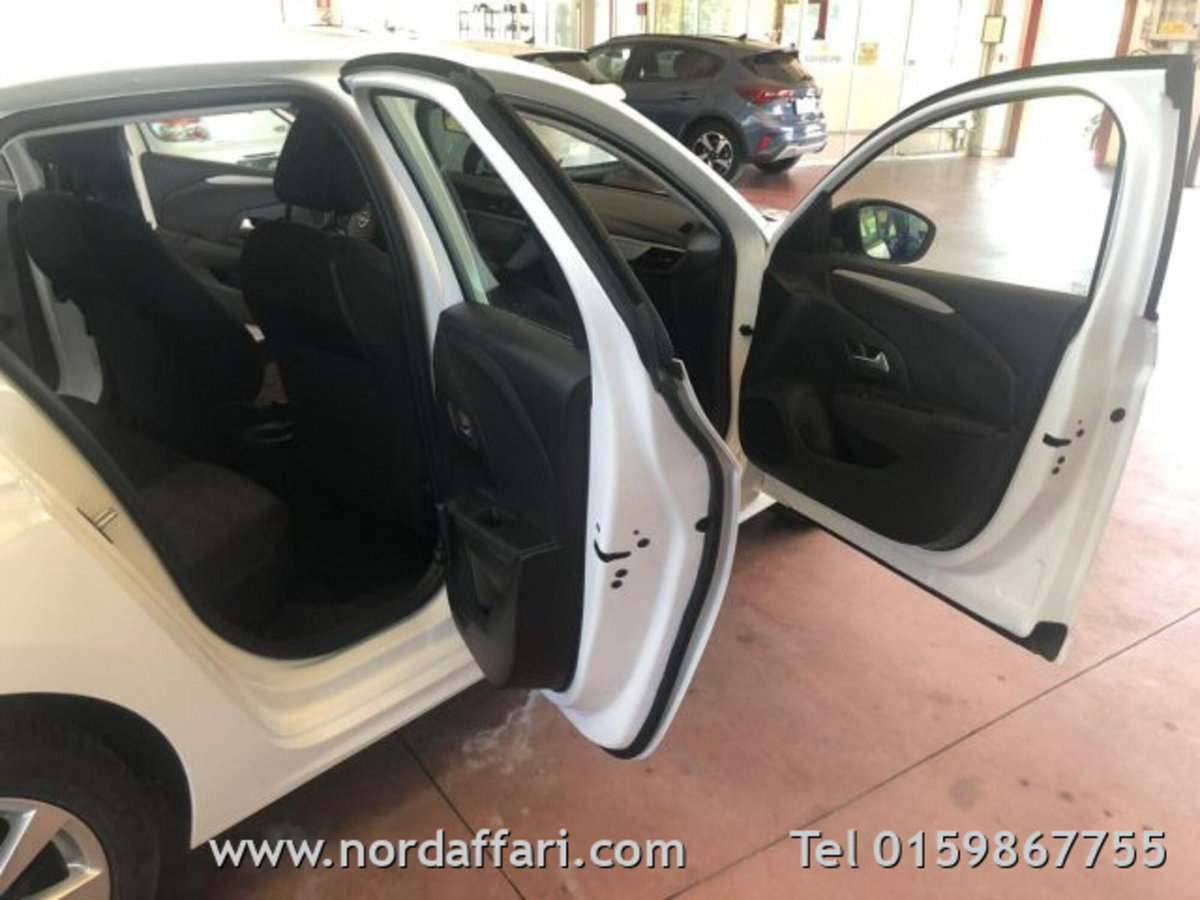 Opel Corsa 1.2 Edition (19)