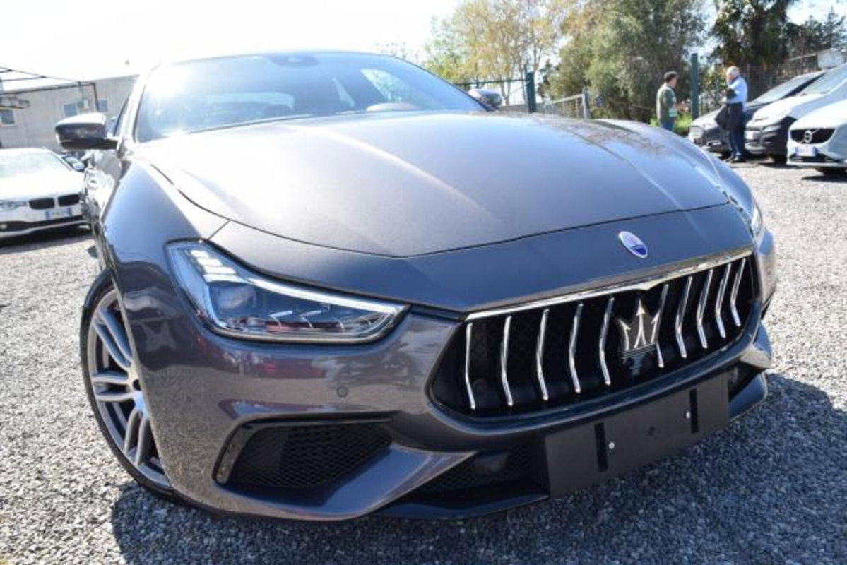 Maserati Ghibli Ghibli V6 Diesel Gransport (2)