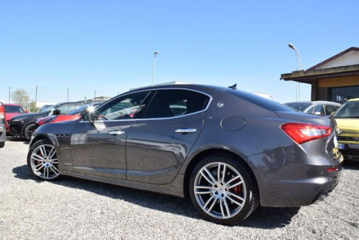 Maserati Ghibli Ghibli V6 Diesel Gransport (4)