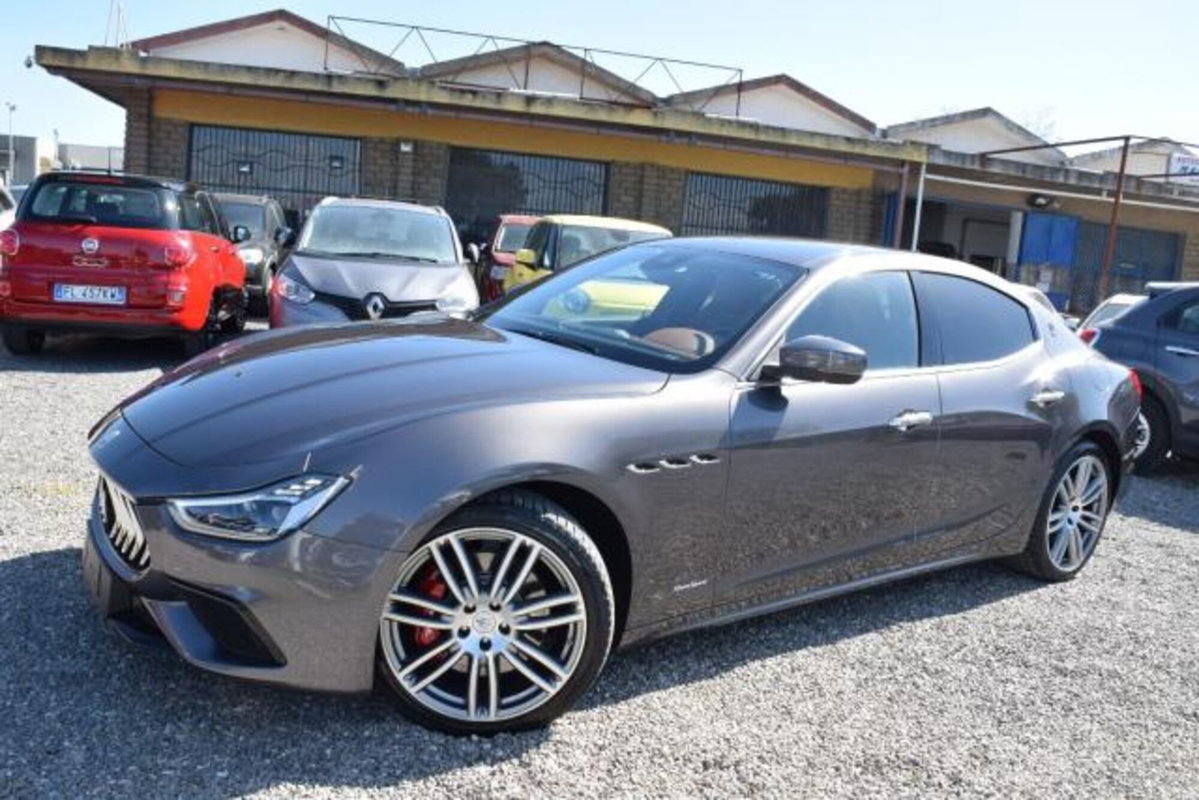 Maserati Ghibli Ghibli V6 Diesel Gransport (5)