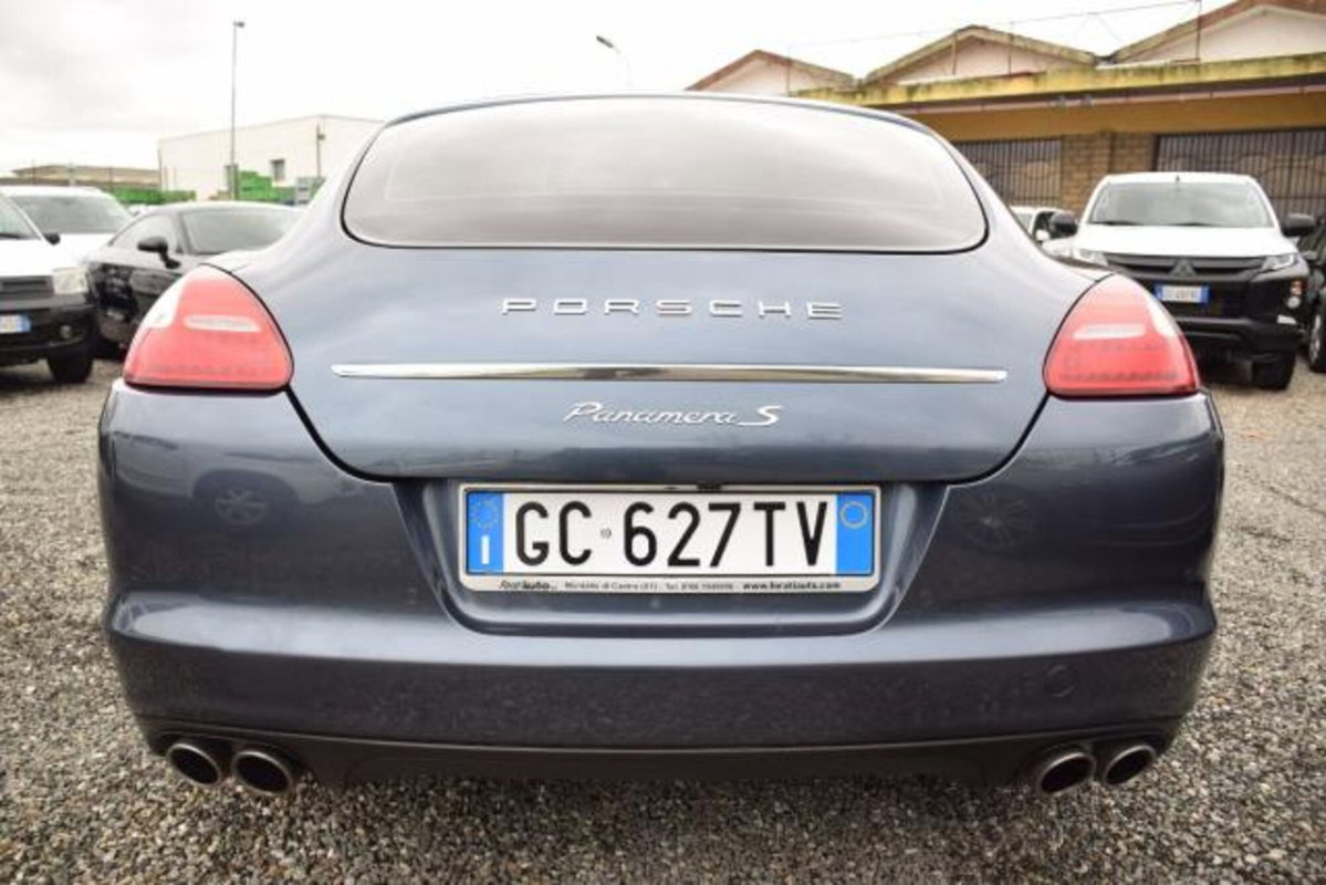 Porsche Panamera 4.8 S (17)