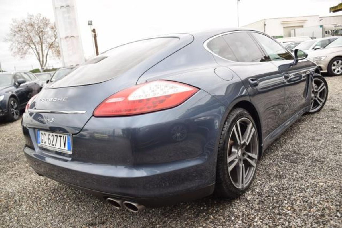 Porsche Panamera 4.8 S (4)