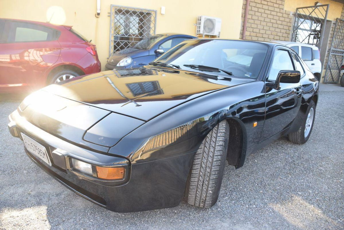 Porsche 944 Coupé 944 (10)