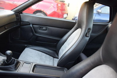 Porsche 944 Coupé 944 (15)
