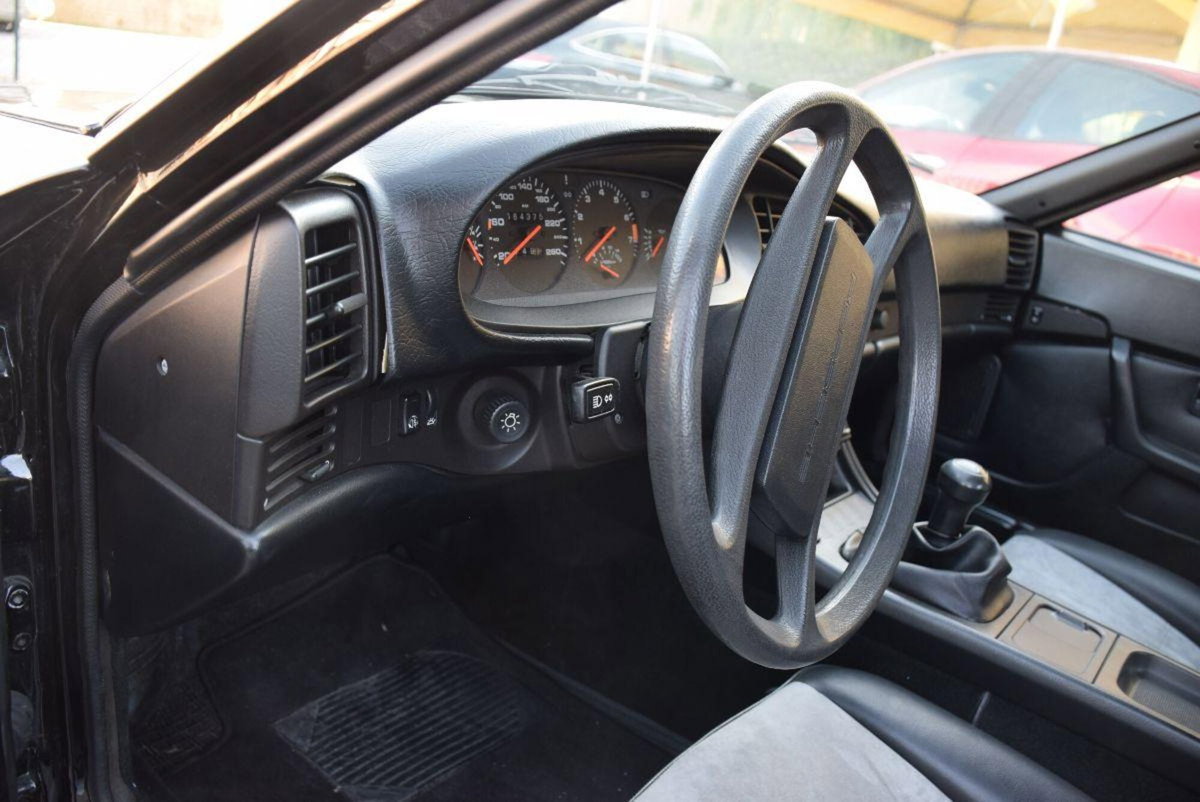 Porsche 944 Coupé 944 (16)