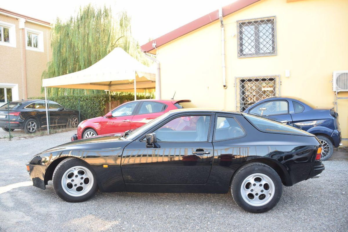 Porsche 944 Coupé 944 (7)