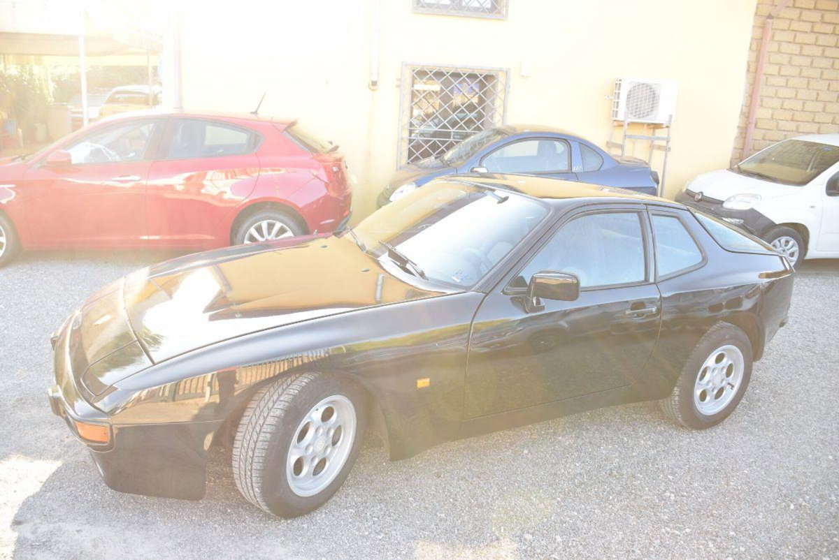 Porsche 944 Coupé 944 (8)