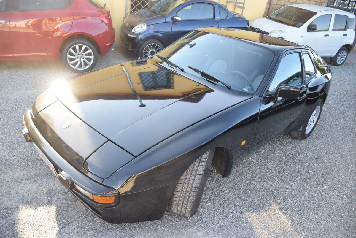 Porsche 944 Coupé 944 (9)