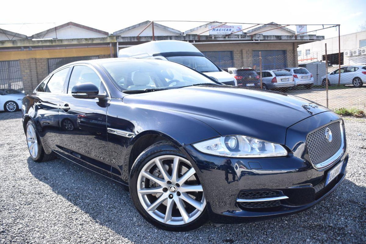 Jaguar XJ 3.0D V6 Portfolio (11)