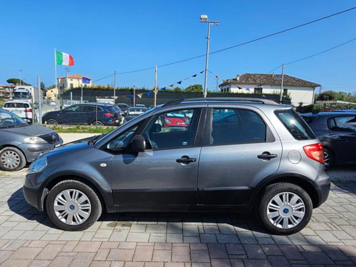 Fiat Sedici 1.9 MJT 4x4 Dynamic (2)
