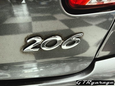 Peugeot 206 60CV 5p. Urban (13)