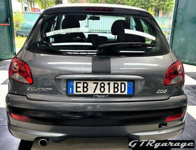 Peugeot 206 60CV 5p. Urban (5)