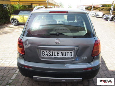 Fiat Sedici 1.9 MJT 4x2 Emotion (4)