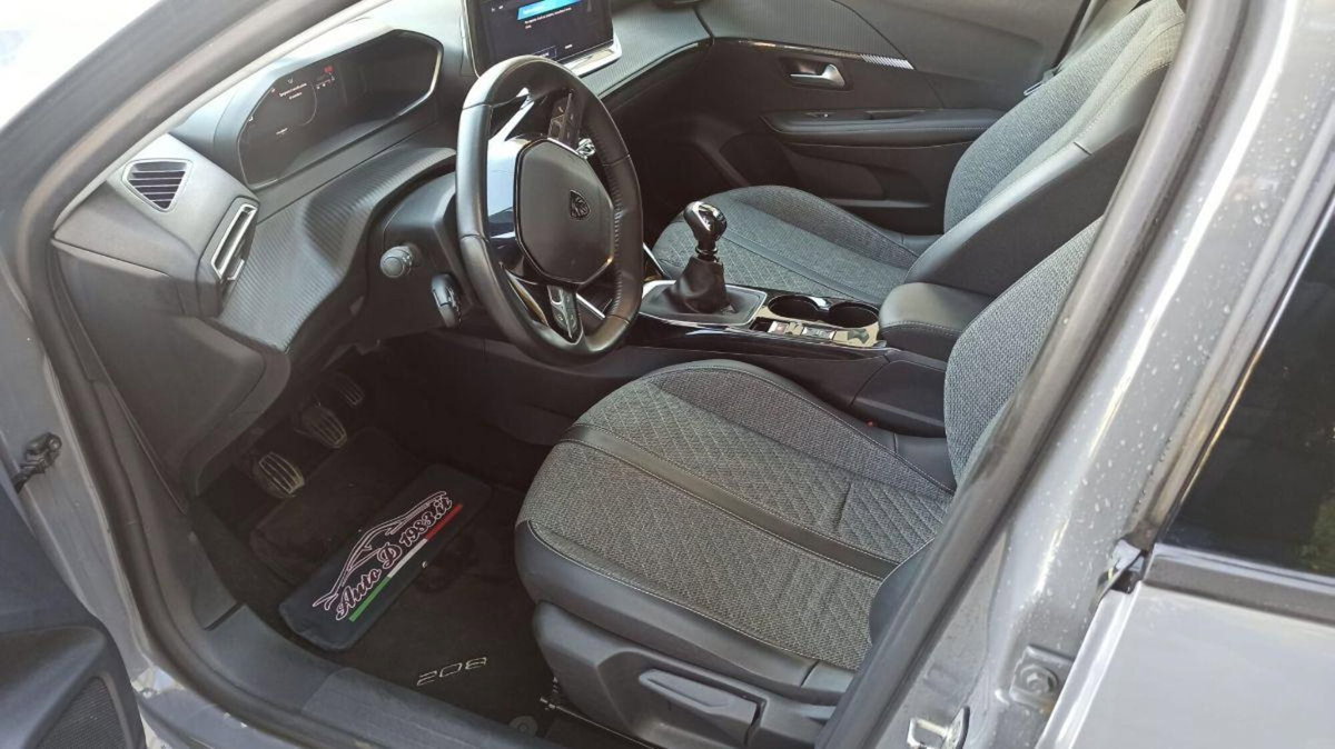 Peugeot 208 PureTech 100 Stop&Start EAT8 5 porte Allure Navi Pack (6)