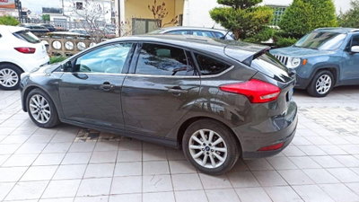 Ford Focus 1.6 TDCi 115 CV Titanium (2)